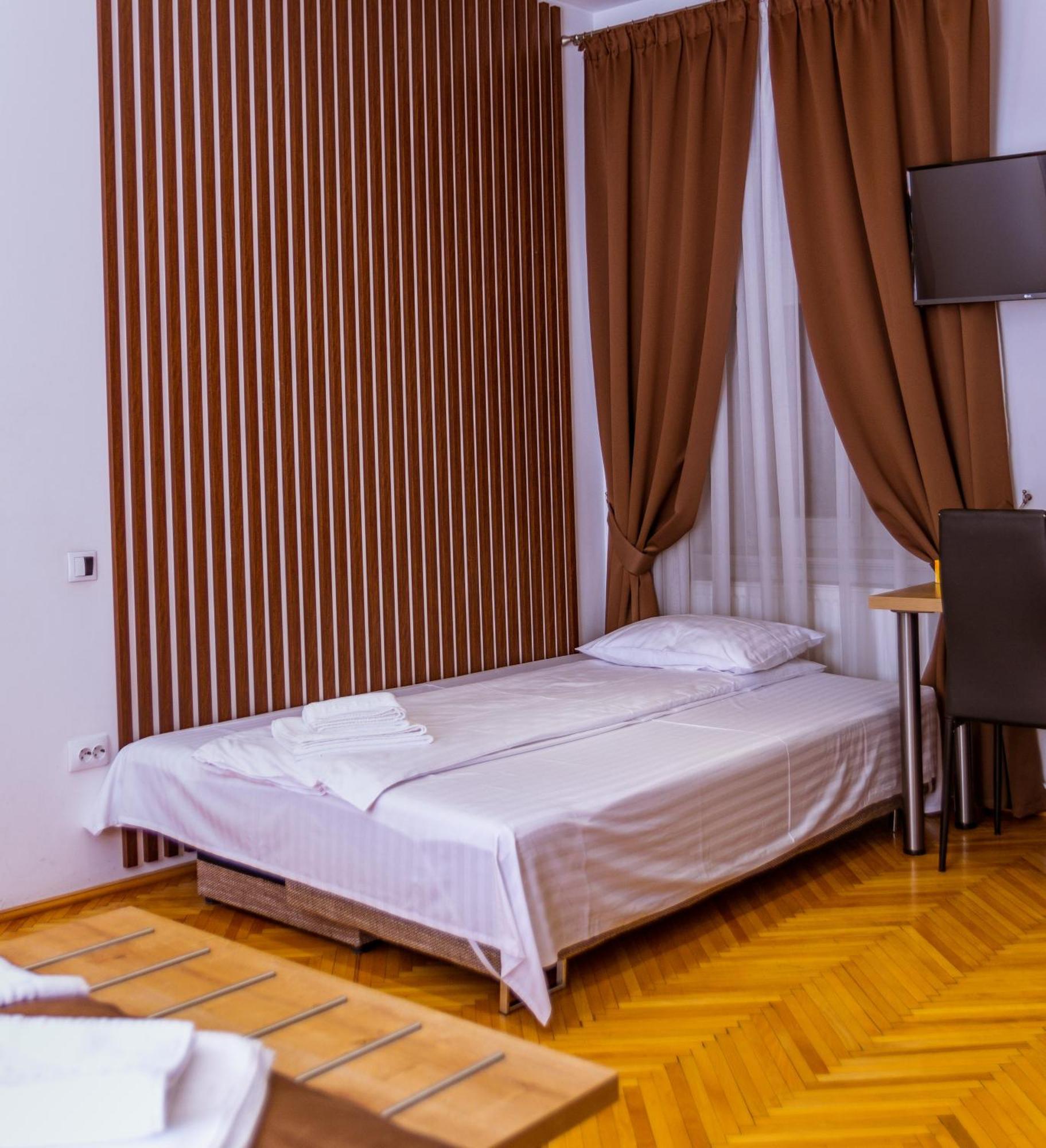 4rooms