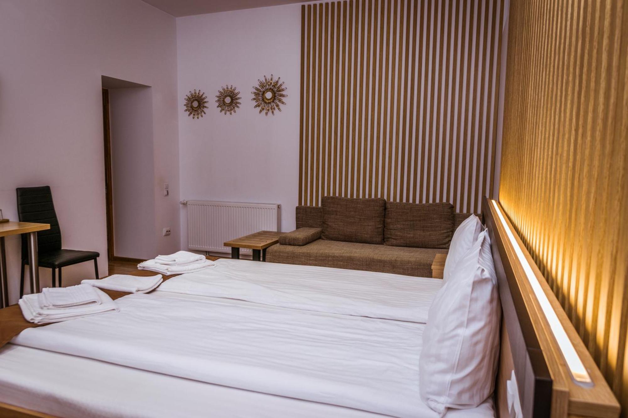 4rooms