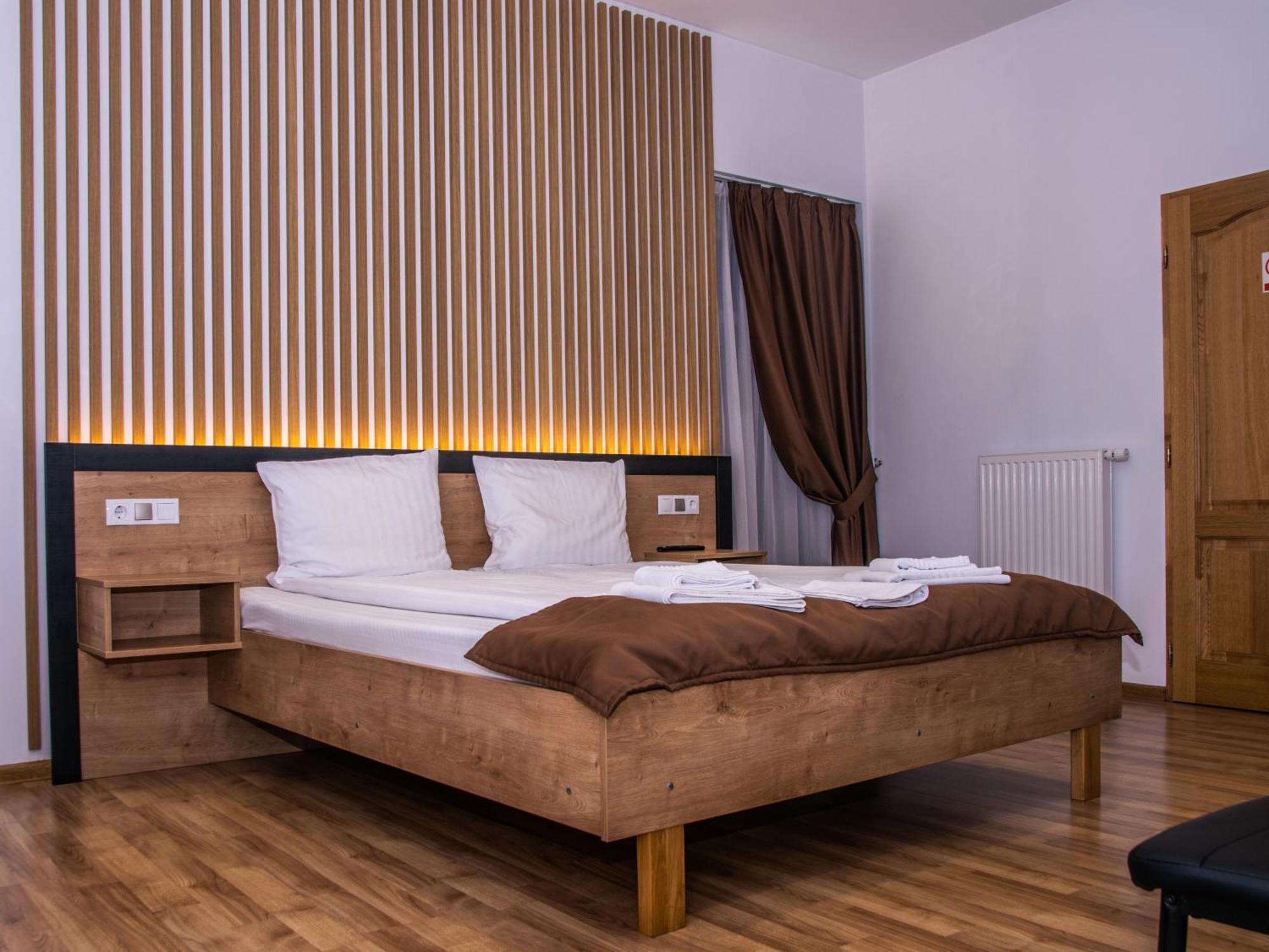 4rooms